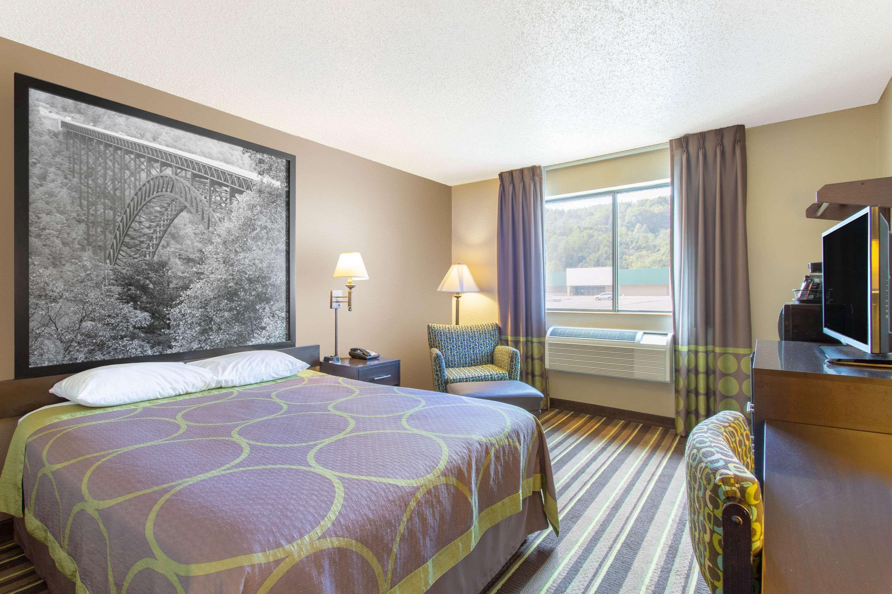 Hotel Super 8 By Wyndham Weston Wv Esterno foto